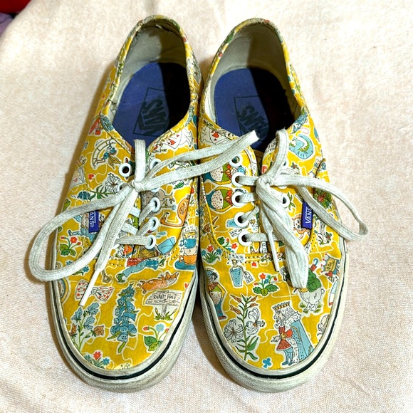 VANS Alice in Wonderland sneakers sz 9 - Picture 2 of 8